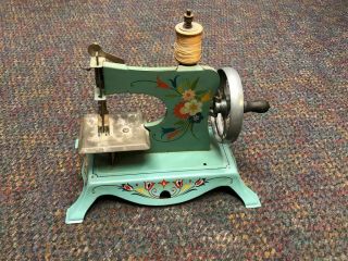 Vintage Antique 6 " High Mini Metal Salesman Sample Toy Sewing Machine