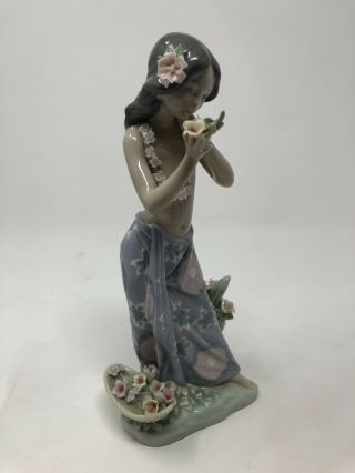 Lladro 1480 " Aroma Of The Islands " Hawaiian Girl W/ Flowers Figurine - No Box