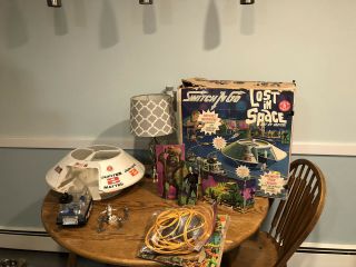 Lost In Space Switch N Go Play Set Vintage 1960 