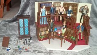 Buffy The Vampire Slayer Library Playset,  8 Figures,  Weapons Cabinet,  Etc.  - - Dst