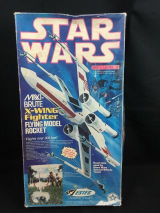 Estes Star Wars Maxi - Brute X - Wing Fighter Flying Model Rocket (1302) Kit