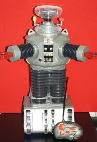 Trendmasters 31268 Lost In Space B - 9 Robot Radio Control 24 Inch