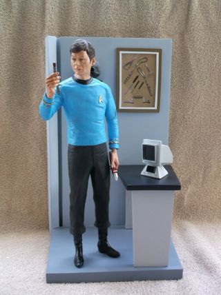 Star Trek Dr.  Mccoy Made By Hollywood Collectibles Group 008 Of 600