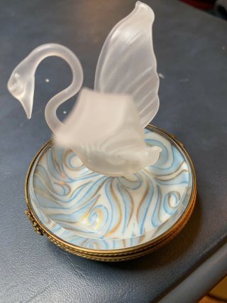 Crystal Swan Very Rare Hand Painted Limoges Trinket Box (68)
