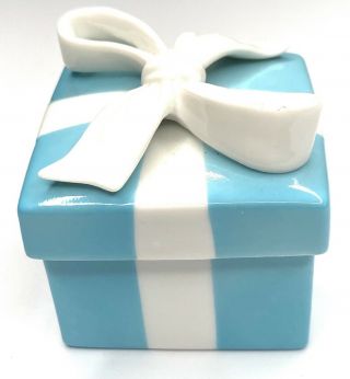 Euc Tiffany & Co Porcelain Blue Trinket Gift Box Jewelry Container 2 "