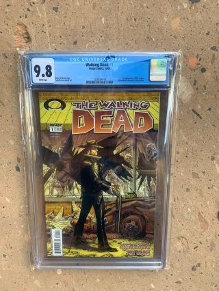 Walking Dead 1 Cgc 9.  8 1st Issue Image Comics 1st Print Perfect Case