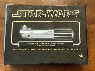 Star Wars Master Replicas Luke Skywalker.  45 Scale Lightsaber Hope