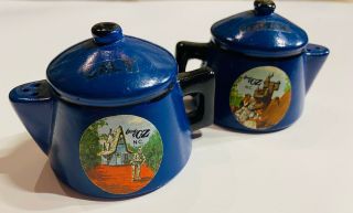 Vintage Rare Land Of Oz Nc Teapot Or Kettle Salt And Pepper Shaker Set