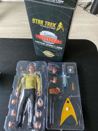 Qmx Captain Kirk Figure 1/6 Scale Special Edition W/phaser Rifle - Xlnt Cond.