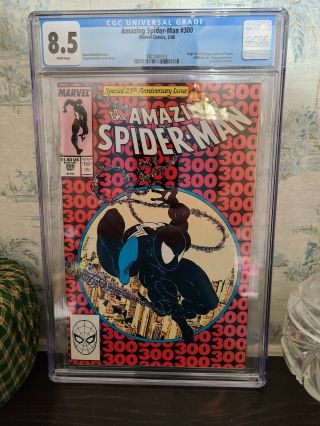 Spiderman 300 8.  5 Cgc White Pages