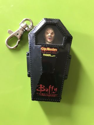 Buffy The Vampire Slayer Giga Monsters Virtual Creep Keychain 1999 Tiger.