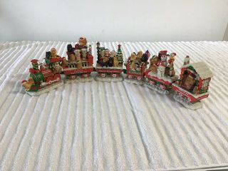 Danbury Pomeranian Christmas Express Train Decorative Collectible Holiday