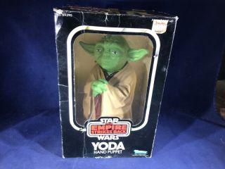 A3 - 32 Star Wars The Empire Strikes Back Yoda Hand Puppet -