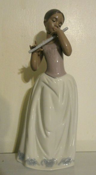 Nao Lladro Notes In The Wind Lady Holding Flute Retired 1339