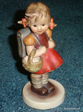 Goebel Hummel " School Girl " Figurine 81/0 Tmk1 Incised Crown - Rare Gift