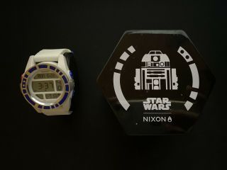 Nixon Unit Star Wars Digital Watch R2 - D2 White Rubber w/ Tin 3