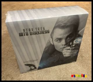 Star Trek Into Darkness Starfleet Phaser Limited Edition Gift Set 3d Blu - Ray Dvd