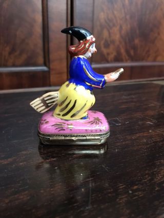 Peint Main Limoges France Witch On Broom Halloween Box