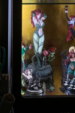 Poison Ivy Sideshow Premium Format 1:4 Scale Statue Exclusive Edition 1725/2500