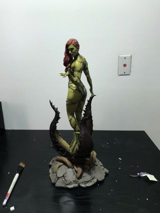 Sideshow Poison Ivy Premium Format Statue