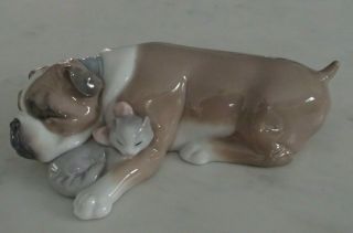 Lladro 6417 " Unlikely Friends " Bulldog Snuggling With Kitten/cat - Mwob,  Rv$245