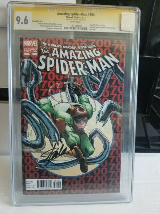 Cgc Ss 9.  6 Spider - Man 700 Variant Signed Stan Lee White Pages