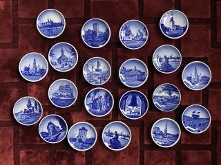 Royal Copenhagen Blue And White Small Decorative Plates