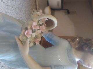 Lladro Porcelain 6130 Young Girl Blue Dress Curly Hair With Flower Basket