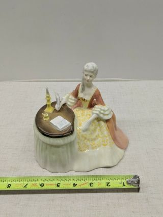 VINTAGE Royal Doulton Figurine Meditation HN 2330 SIGNED MICHAEL 3