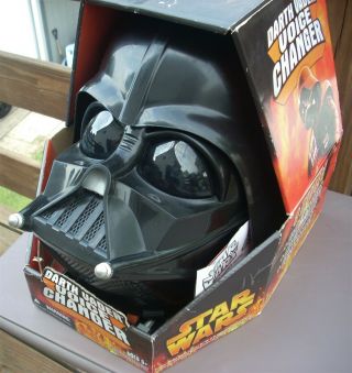 Star Wars Darth Vader Revenge of the Sith Voice Changer Electronic Helmet NIB 3