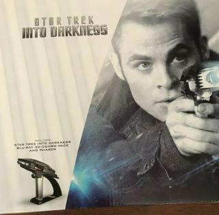 Star Trek Into Darkness Phaser Prop & Blu - Ray 3d Movie Set