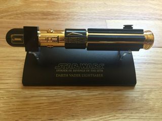 Star Wars Master Replicas Sw - 316.  45 Gold Chase Darth Vader Lightsaber Rots