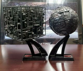 Star Trek - Tng The Borg Cube And The Borg Sphere - Combo