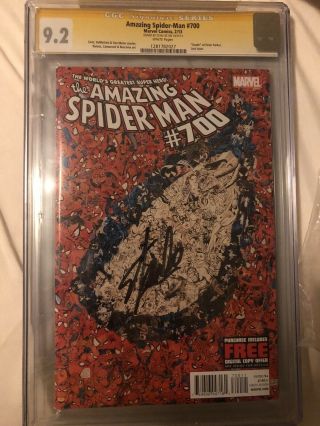 The Spider - Man 700 Signed By Stan Lee Cgc 9.  2