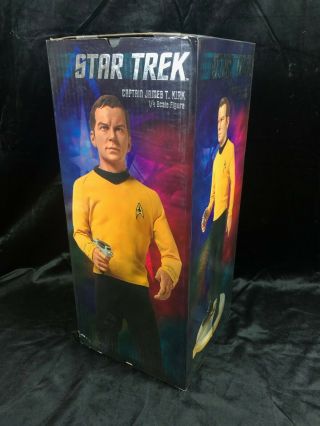 Sideshow Star Trek " Captain James T.  Kirk " Statue Diorama Figure