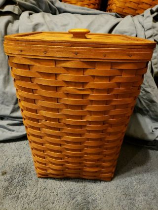 Pre - Owned Longaberger Large Basket Hamper/trash Can W/lid 17 " X 13.  5 " X 14 "