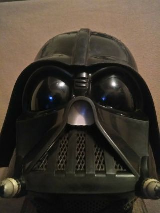 Star Wars Darth Vader Helmet With Voice Changer And Movie Fx Lucas Film 2004