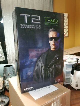 Sideshow Collectibles T2 Terminator 2 Judgement Day T - 800 1/6th Scale Figure
