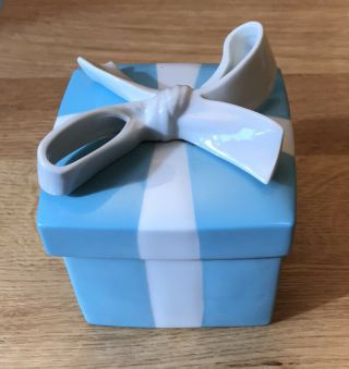 Tiffany & Co Porcelain Blue Trinket Gift Box Bow Jewelry Container W/ Box