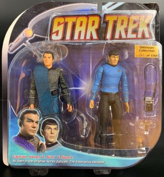 Diamond Select Toys Star Trek " The Enterprise Incident " Romulan Kirk & Spock Set