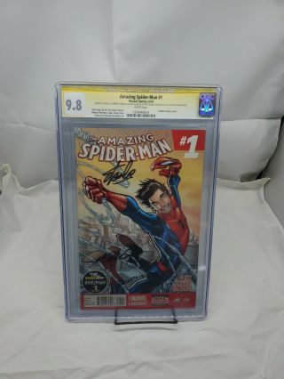 The Spider - Man 1 Marvel Comic,  Signed By Stan Lee,  Cgc Graded 9.  8