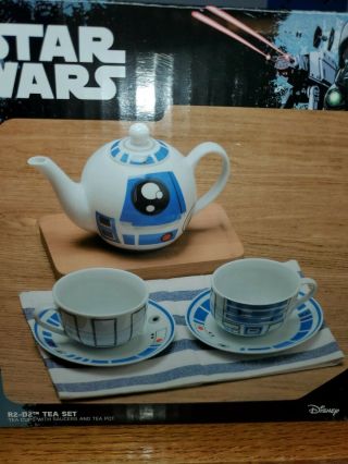 Star Wars Disney R2 - D2 Tea Set Teapot Two Tea Cups & Saucers Ceramic
