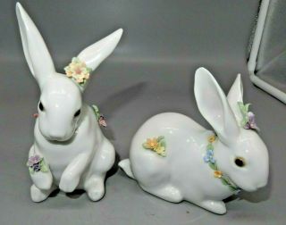 Vintage Retired Lladro Spain 2 Sitting And Attentive Bunny With Flowers Pair
