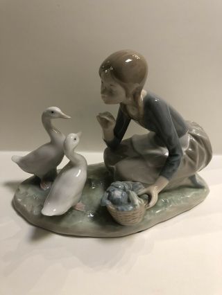 Lladro Food For Ducks Porcelain Figurine Girl Feeding Ducks Geese