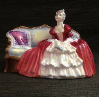 Hn 1997 - Royal Doulton Figurine - Belle O 