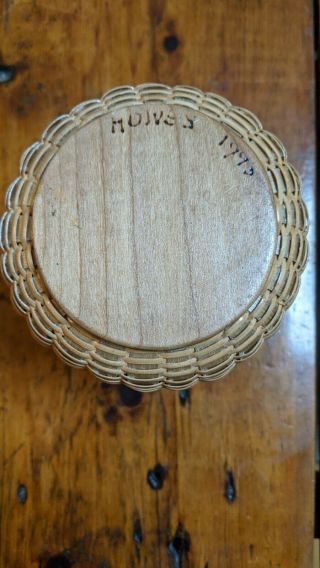 Vintage Nantucket Lightship Basket Signed " Howes " 1992 Less Common Design Wide