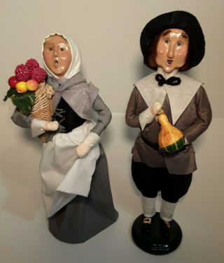 Byers Choice The Carolers Thanksgiving Pilgrims Man & Gourd Woman & Cornucopia