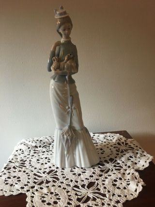 Lladro Lady With Dog And Umbrella Figurine