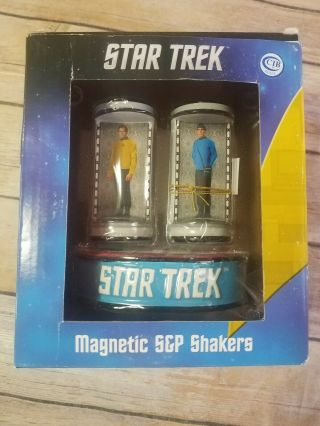 Vintage Star Trek Kirk And Spock Transporter Salt Pepper Collectable Shakers