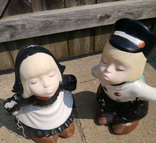 Dutch Boy And Girl Kissing Statue Ceramic Handpainted Vintage Outdoor Patio 16”